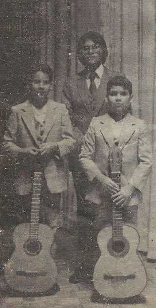 Alumnos de guitarra 1981 02